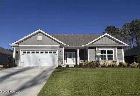 114 Firethorn Cir, Wallace, NC 28466