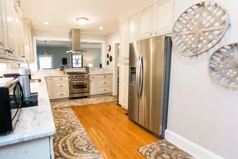 407 Phillips St, Edenton, NC 27932 photo 6