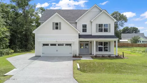 134 Creek Bluff Rd, Newport, NC 28570