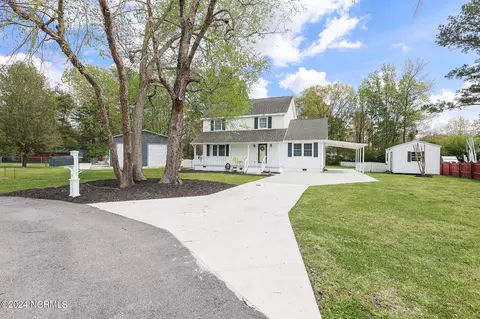 111 Maiden Ct, Jacksonville, NC 28546