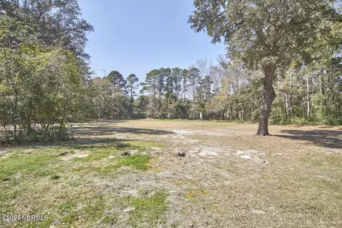 7506 Myrtle Grv, Wilmington, NC 28409