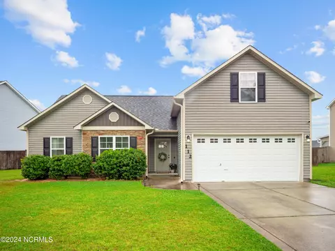 112 Stonecroft Ln, Jacksonville, NC 28546