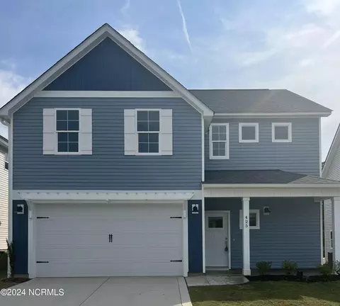 425 Kendall Dr, Southern Pines, NC 28387