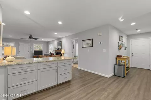 Kitchen - 70 Vernon Ln, Pinehurst, NC 28374 photo 5 of 7
