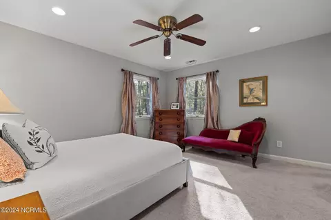 Bedroom - 70 Vernon Ln, Pinehurst, NC 28374 photo 2 of 6