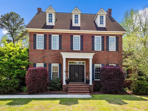 322 Royal Bluff Rd, Jacksonville, NC 28540