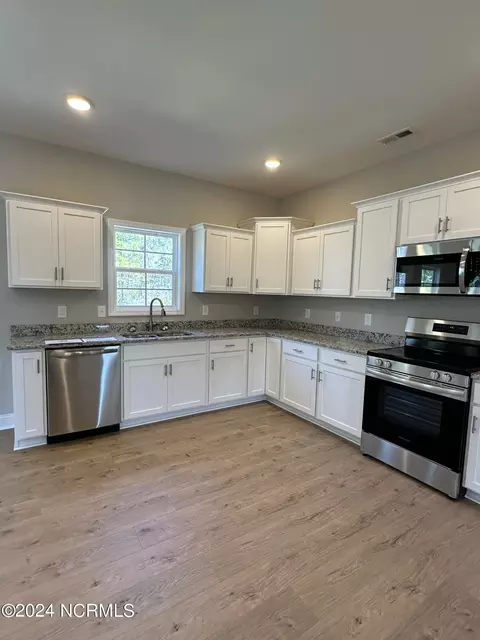 903 Marshview Ct, Hubert, NC 28539 photo 11