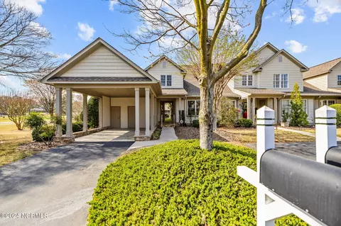 154 Starland Ln, Southern Pines, NC 28387