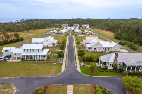 89 Boathouse Rd, Oriental, NC 28571