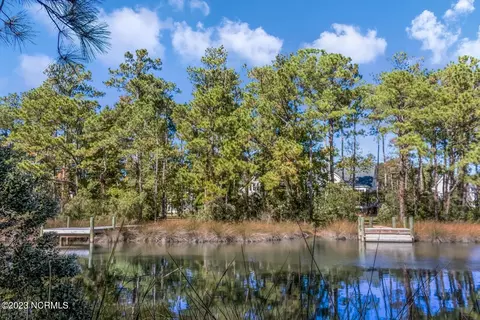 71 Mill Creek Ln, Oriental, NC 28571