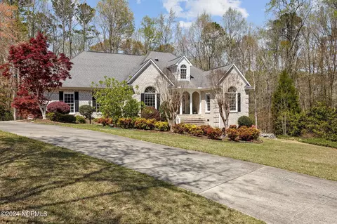 Exterior - 108 Charles Ct, Chocowinity, NC 27817 photo 4 of 16