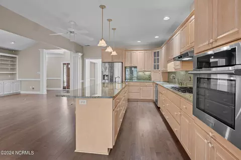 Kitchen - 108 Charles Ct, Chocowinity, NC 27817 photo 2 of 5