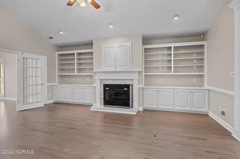 Living - 108 Charles Ct, Chocowinity, NC 27817 photo 2 of 3