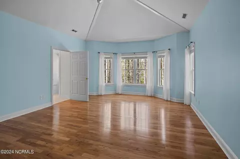Living - 108 Charles Ct, Chocowinity, NC 27817 photo 3 of 3