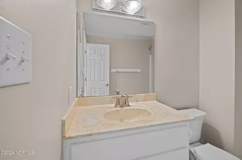Bath - 108 Charles Ct, Chocowinity, NC 27817 photo 6 of 6