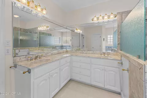 Bath - 108 Charles Ct, Chocowinity, NC 27817 photo 1 of 6