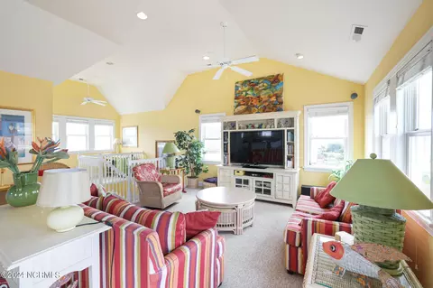 Living - 1218 S Memorial Blvd, Kill Devil Hills, NC 27948 photo 3 of 5