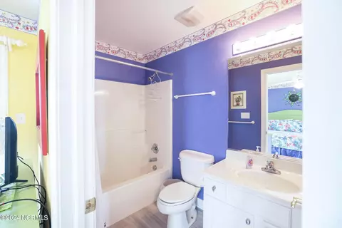 Bath - 1218 S Memorial Blvd, Kill Devil Hills, NC 27948 photo 3 of 6