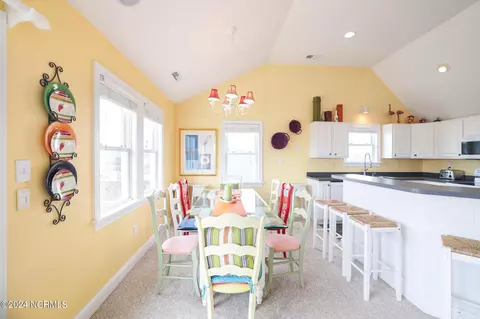 Dining - 1218 S Memorial Blvd, Kill Devil Hills, NC 27948 photo 1 of 2