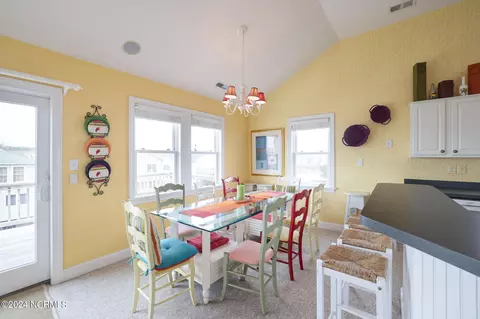Dining - 1218 S Memorial Blvd, Kill Devil Hills, NC 27948 photo 2 of 2