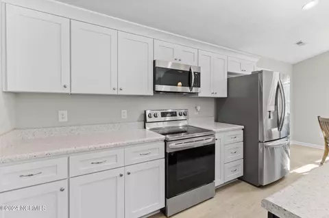 Kitchen - 200 Park Ave, Pinebluff, NC 28373 photo 2 of 3