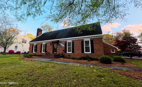 109 Vista Dr, Clinton, NC 28328