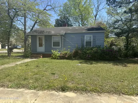 1517 Stroud Ave, Kinston, NC 28501
