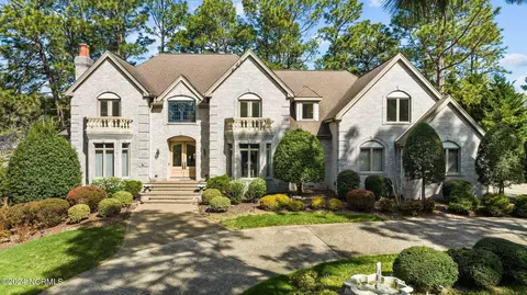 110 Brookhaven Rd, Pinehurst, NC 28374