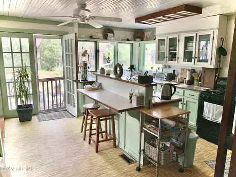 Other - 801 3rd Ave, Oriental, NC 28571 photo 4 of 6