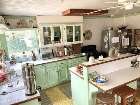 Kitchen - 801 3rd Ave, Oriental, NC 28571 photo 1 of 4