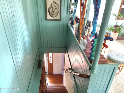 Entry Way - 801 3rd Ave, Oriental, NC 28571 photo 3 of 3