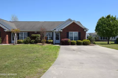300 Jeremy Ln, Winterville, NC 28590