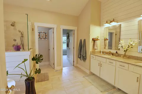 119 Canvasback Pt, Hampstead, NC 28443 photo 5