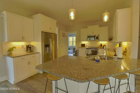 119 Canvasback Pt, Hampstead, NC 28443 photo 2