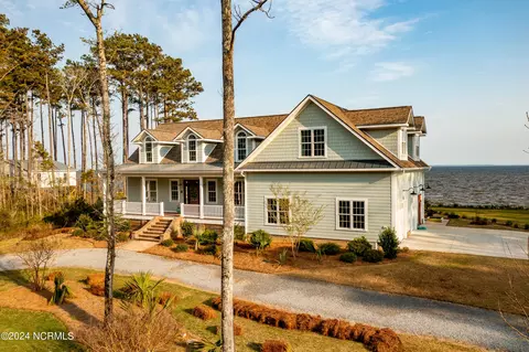 2344 Orchard Creek Rd, Oriental, NC 28571
