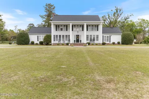 17591 Nc Highway 53, Kelly, NC 28448