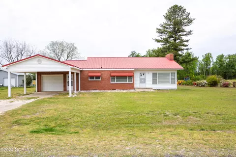 1680 Fleet Cooper Rd, Roseboro, NC 28382