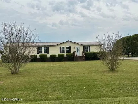 10613 Gaskill Farm Rd, Whitakers, NC 27891