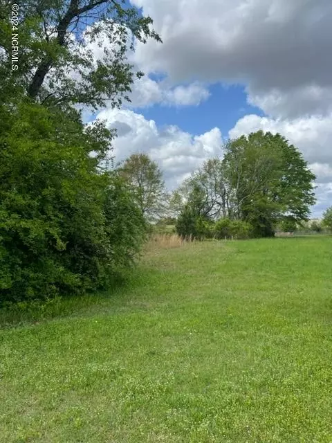 0000 W Church St, Laurinburg, NC 28352