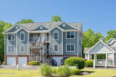 411 Albemarle Blvd #1, Hertford, NC 27944