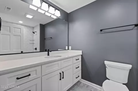 Bath - 26 Edinburgh Ln, Pinehurst, NC 28374 photo 4 of 5