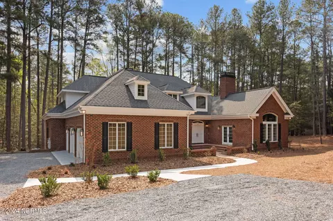 Exterior - 26 Edinburgh Ln, Pinehurst, NC 28374 photo 2 of 17