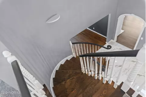 Entry Way - 26 Edinburgh Ln, Pinehurst, NC 28374 photo 12 of 14