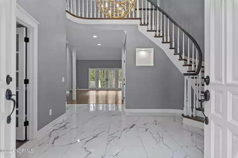 Entry Way - 26 Edinburgh Ln, Pinehurst, NC 28374 photo 6 of 14