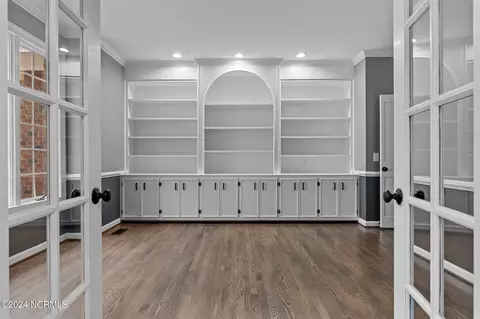 Entry Way - 26 Edinburgh Ln, Pinehurst, NC 28374 photo 4 of 14