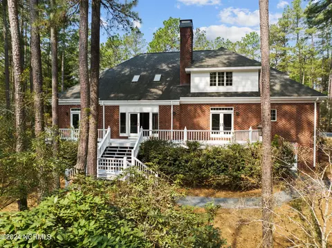 Exterior - 26 Edinburgh Ln, Pinehurst, NC 28374 photo 15 of 17
