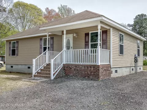 145 Wedgewood Dr, Moyock, NC 27958