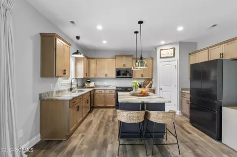 Kitchen - 335 SW Plantation Dr, Jacksonville, NC 28540 photo 1 of 4