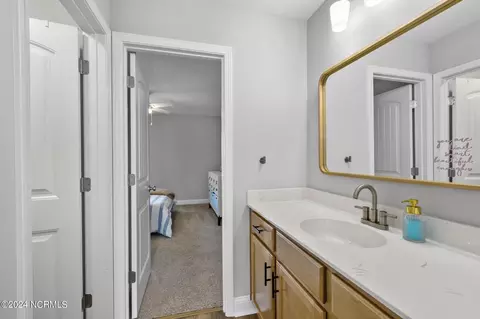 Bath - 335 SW Plantation Dr, Jacksonville, NC 28540 photo 3 of 7