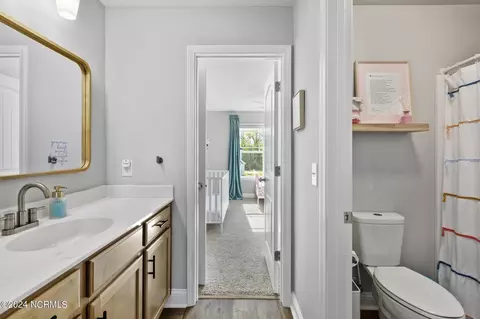 Bath - 335 SW Plantation Dr, Jacksonville, NC 28540 photo 4 of 7